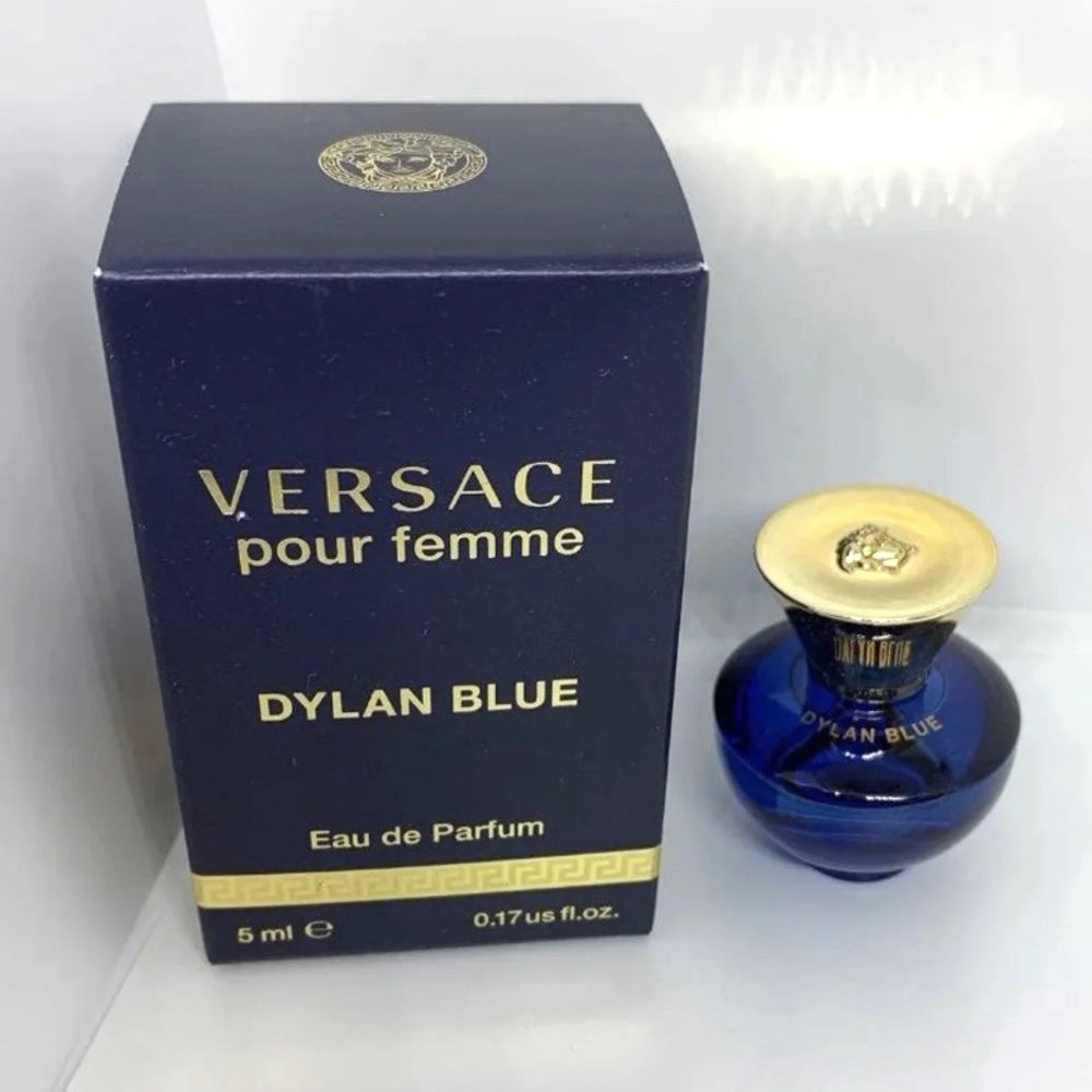 New in box Versace Dylan Blue 5ml mini travelsize